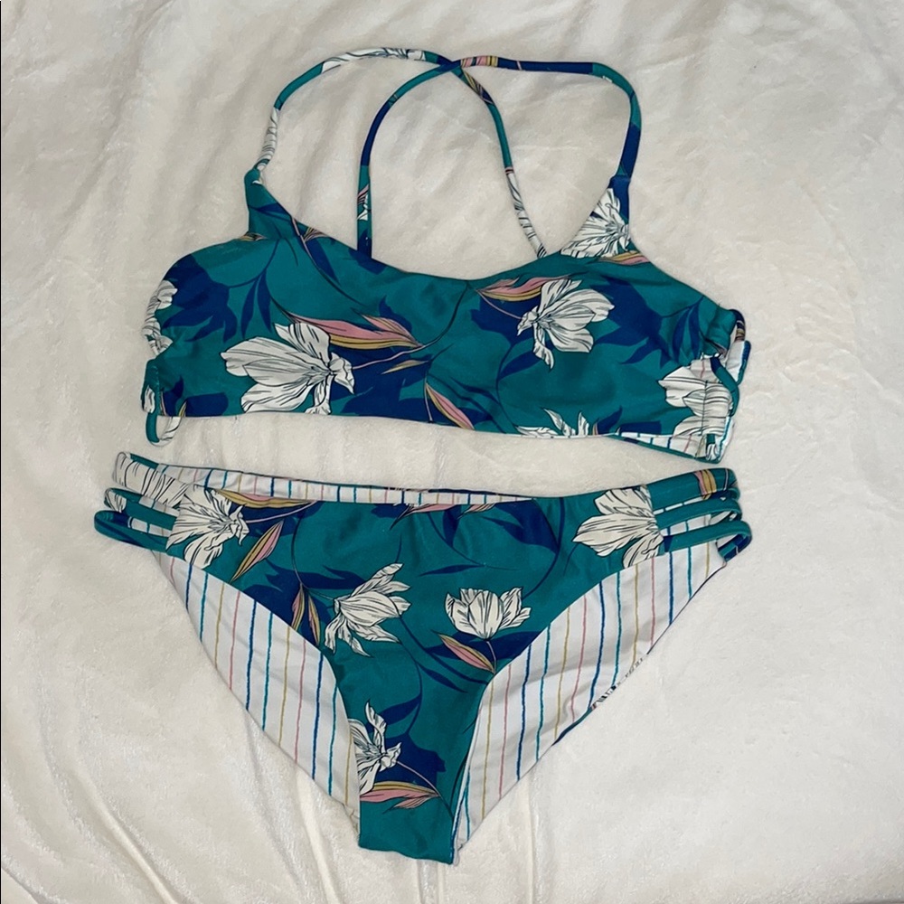 2 piece O’Neill bikini